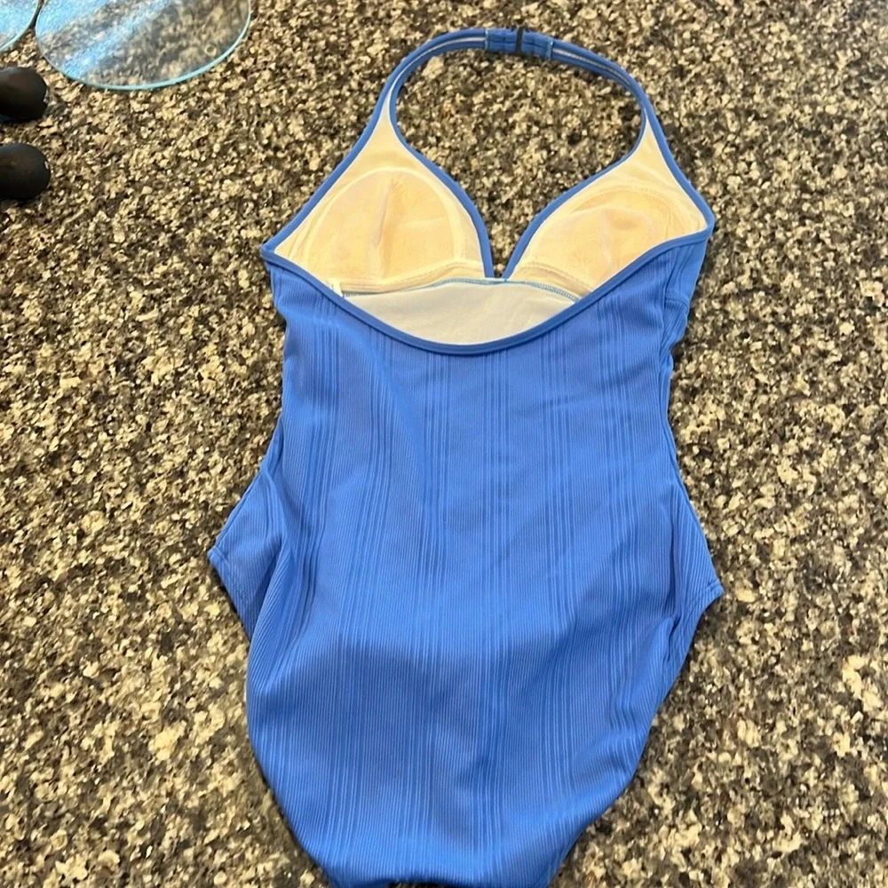 Women’s one piece blue halter swimsuit size 12 brand is Nautica - Picture 3 of 4